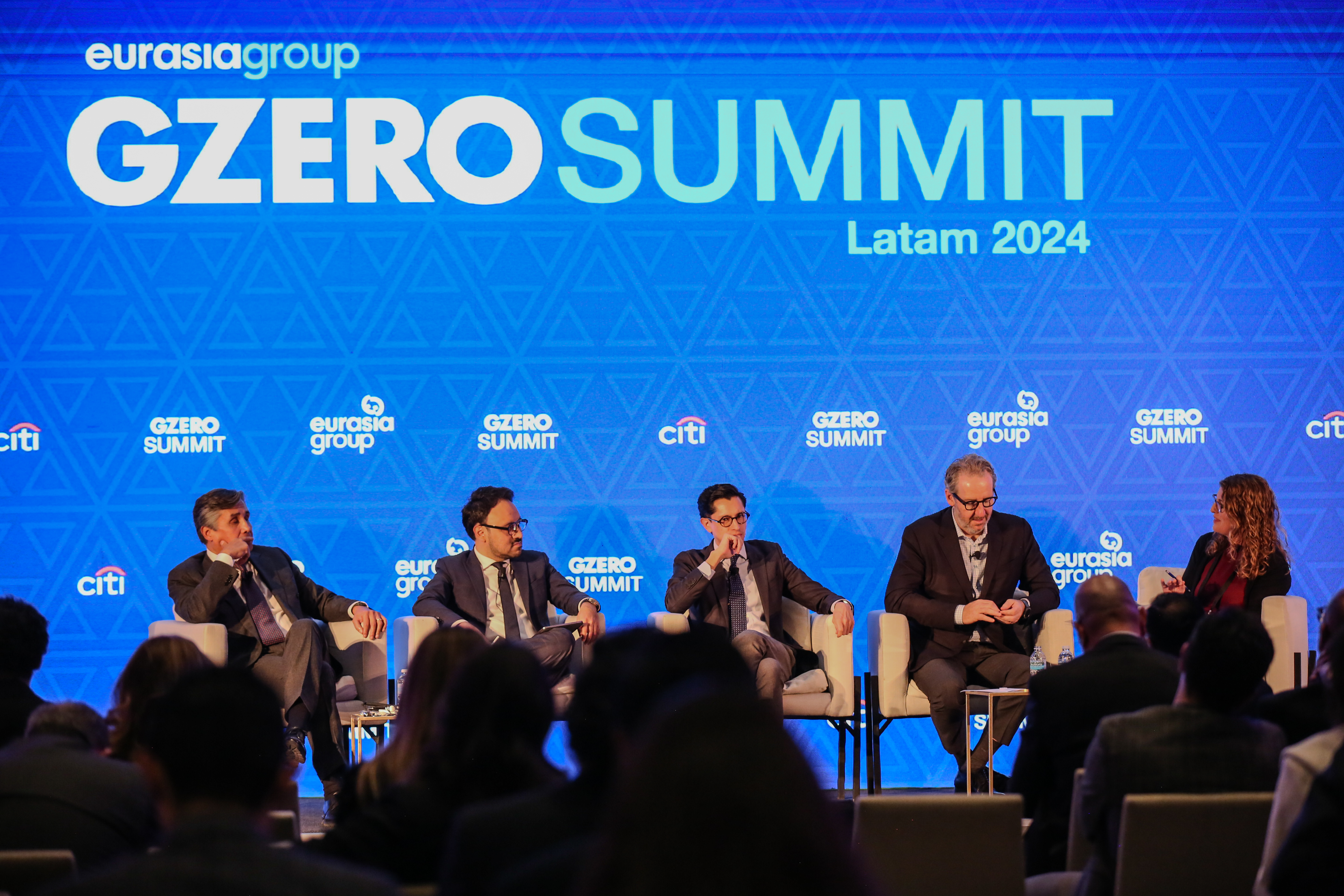 LATAM Summit 2024 stage